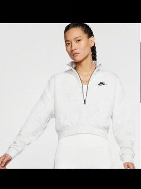 Nike Essential Fleece Crop 1/4 Zip Sweater